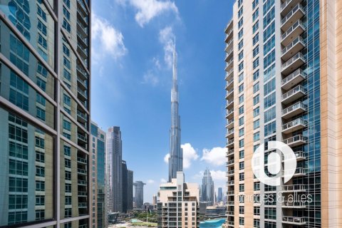 Apartment in Downtown Dubai (Downtown Burj Dubai), Dubai 3 bedrooms, 221 sq.m. № 115736 - photo 4