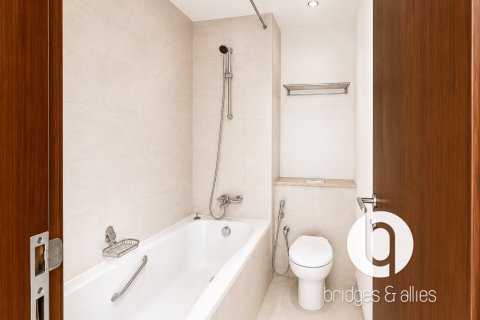 Apartment in Downtown Dubai (Downtown Burj Dubai), Dubai 3 bedrooms, 221 sq.m. № 115736 - photo 21