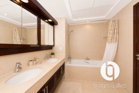 Apartment in Downtown Dubai (Downtown Burj Dubai), Dubai 2 bedrooms, 133 sq.m. № 115738 - photo 15