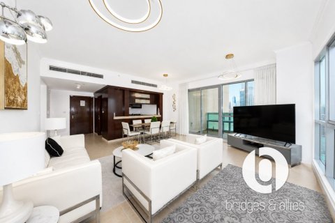 Apartment in Downtown Dubai (Downtown Burj Dubai), Dubai 2 bedrooms, 133 sq.m. № 115738 - photo 5