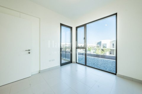 Villa in Dubai South (Dubai World Central), Dubai 3 bedrooms, 181.16085000 sq.m. № 115742 - photo 11