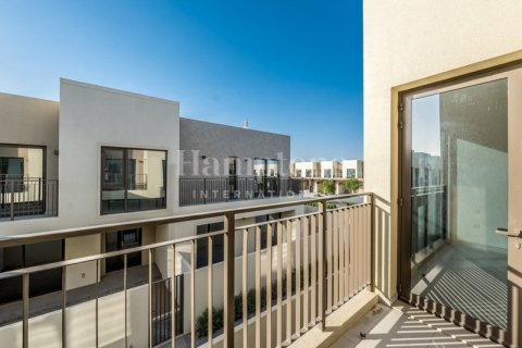 Villa in Dubai South (Dubai World Central), Dubai 3 bedrooms, 181.16085000 sq.m. № 115742 - photo 9