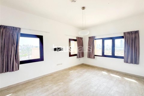 Apartment in Al Andalus, Jumeirah Golf Estates, Dubai 3 bedrooms, 167 sq.m. № 44809 - photo 4