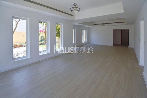 فيلا في المرابع العربية, دبي 5 غرف نوم , 450 م² رقم 44807 - صورة 2