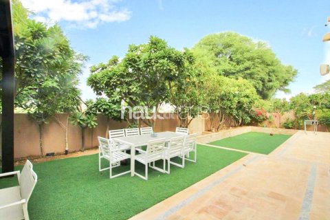Villa in Arabian Ranches, Dubai 5 bedrooms, 456 sq.m. № 44808 - photo 1