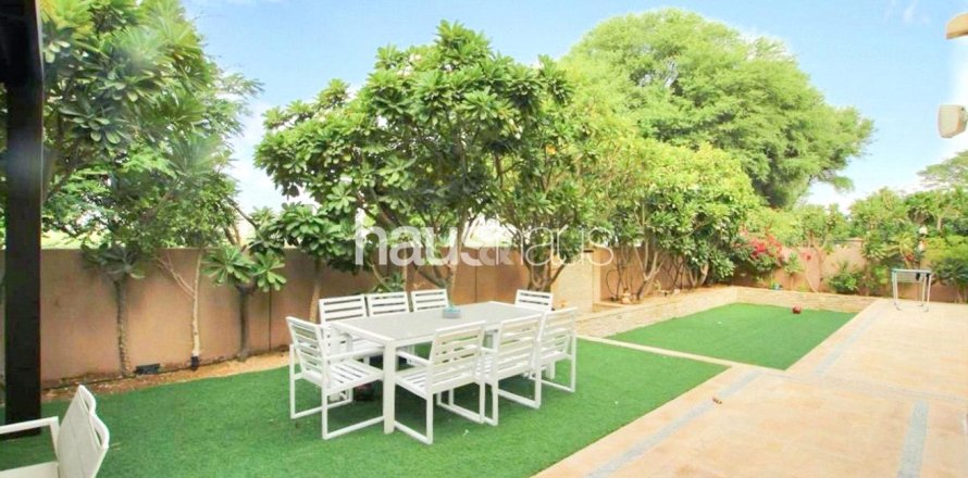Villa in Arabian Ranches, Dubai 5 bedrooms, 456 sq.m. № 44808