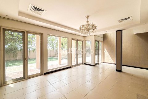 Villa in Arabian Ranches, Dubai 5 bedrooms, 456 sq.m. № 44808 - photo 5