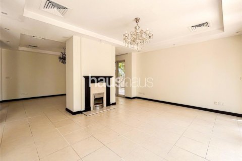 Villa in Arabian Ranches, Dubai 5 bedrooms, 456 sq.m. № 44808 - photo 4