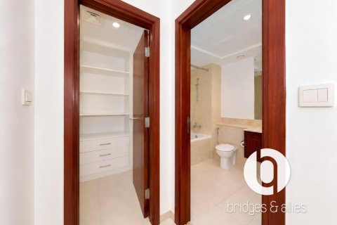 Apartamento en Downtown Dubai (Downtown Burj Dubai), Dubai, 2 dormitorios, 135 m², № 141857 - foto 14