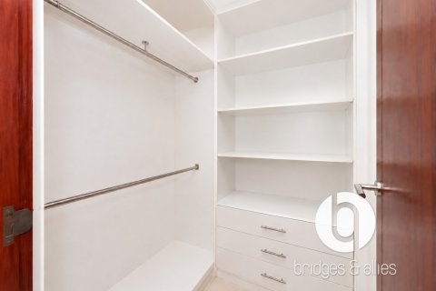 Apartamento en Downtown Dubai (Downtown Burj Dubai), Dubai, 2 dormitorios, 135 m², № 141857 - foto 13