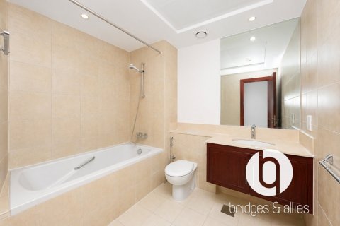 Apartamento en Downtown Dubai (Downtown Burj Dubai), Dubai, 2 dormitorios, 135 m², № 141857 - foto 15