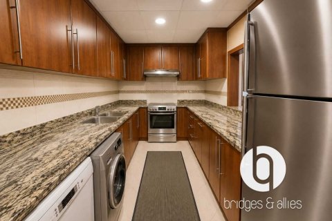 Apartamento en Jumeirah Lake Towers, Dubai, 2 dormitorios, 152 m², № 141866 - foto 7