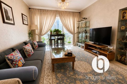 Apartamento en Jumeirah Lake Towers, Dubai, 2 dormitorios, 152 m², № 141866 - foto 1