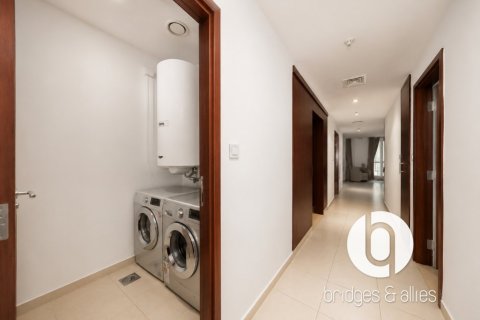 Apartamento en Downtown Dubai (Downtown Burj Dubai), Dubai, 3 dormitorios, 241 m², № 141865 - foto 9