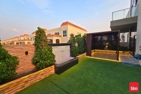 Снять в аренду таунхаус в Meydan, Дубай: 4 спальни, 287.7м², № 84217 - фото 2