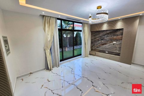 Снять в аренду таунхаус в Meydan, Дубай: 4 спальни, 287.7м², № 84217 - фото 3