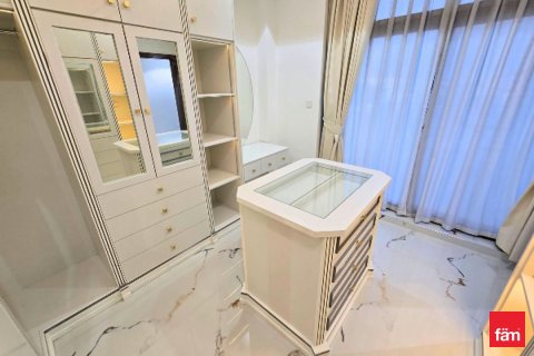 Снять в аренду таунхаус в Meydan, Дубай: 4 спальни, 287.7м², № 84217 - фото 19