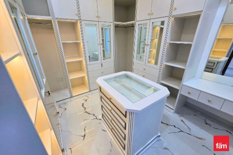 Снять в аренду таунхаус в Meydan, Дубай: 4 спальни, 287.7м², № 84217 - фото 21