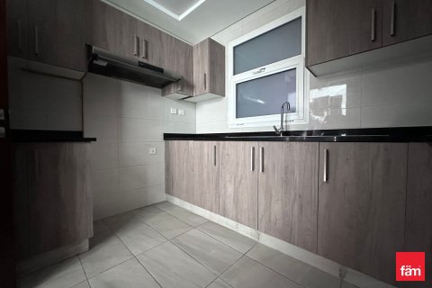 Apartment in Al Satwa, Dubai 1 bedroom, 71.7 sq.m. № 84227 - photo 12