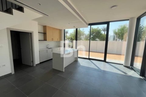 Townhouse in Arabian Ranches 3, Dubai 4 bedrooms, 287 sq.m. № 23013 - photo 5