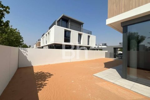 Townhouse in Arabian Ranches 3, Dubai 4 bedrooms, 287 sq.m. № 23013 - photo 26