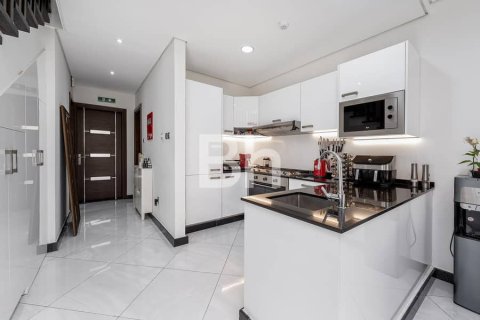 Townhouse in Jumeirah Village Triangle, Dubai 2 bedrooms, 127 sq.m. № 21038 - photo 3