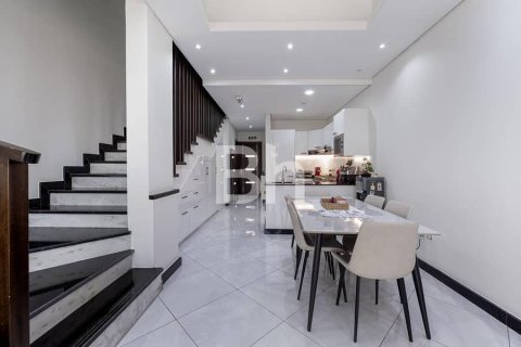Townhouse in Jumeirah Village Triangle, Dubai 2 bedrooms, 127 sq.m. № 21038 - photo 16
