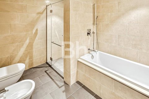 Снять в аренду квартиру в Дубае: 2 спальни, 121м², № 21032 - фото 16