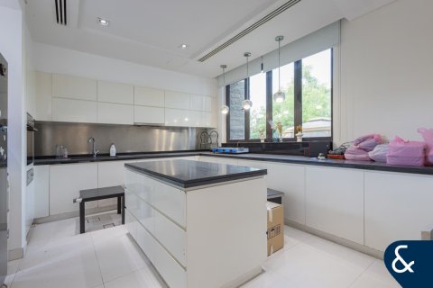 Villa in DAMAC Hills (Akoya by DAMAC), Dubai 4 bedrooms, 317 sq.m. № 75328 - photo 5