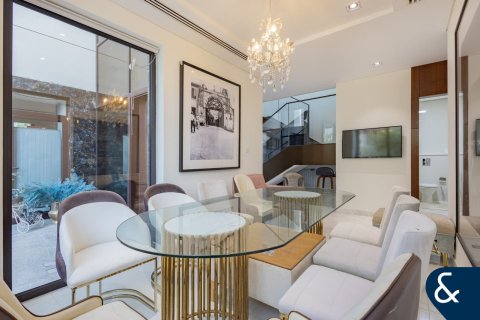 Villa in DAMAC Hills (Akoya by DAMAC), Dubai 4 bedrooms, 317 sq.m. № 75328 - photo 9