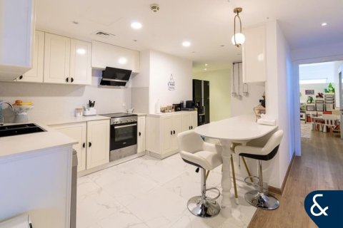 Apartment in Bahar, Jumeirah Beach Residence, Dubai 3 bedrooms, 202 sq.m. № 75329 - photo 6