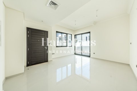 Villa à Dubai, 3 chambres, 174.84344600 m², № 77404 - photo 12