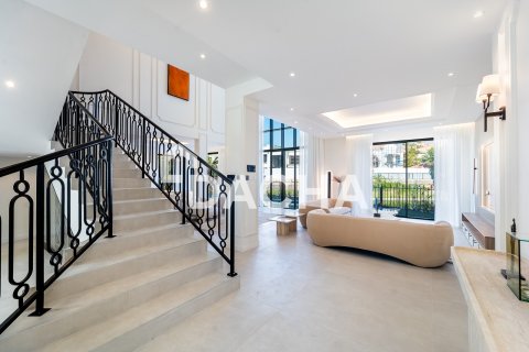 Villa en Jumeirah Islands, Dubai, 4 dormitorios, 550 m², № 105240 - foto 27