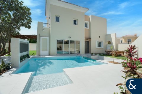 فيلا في المرابع العربية, دبي 3 غرف نوم, 228 م² رقم 75497 - صورة 1