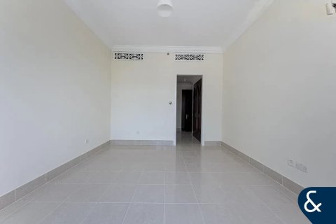 Apartment in Downtown Dubai (Downtown Burj Dubai), Dubai 2 bedrooms, 130 sq.m. № 75499 - photo 5