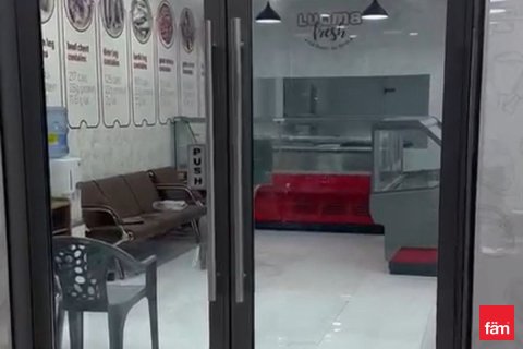 Shop in International City, Dubai 86.2 sq.m. № 71839 - photo 4