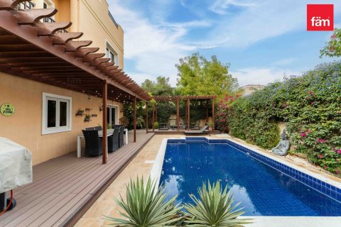 Villa in Dubai 5 bedrooms, 593.9 sq.m. № 83517 - photo 25