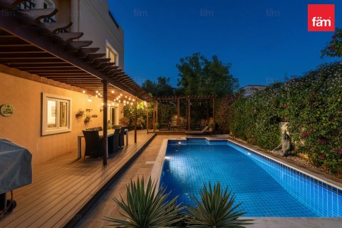 Villa in Dubai 5 bedrooms, 593.9 sq.m. № 83517 - photo 27