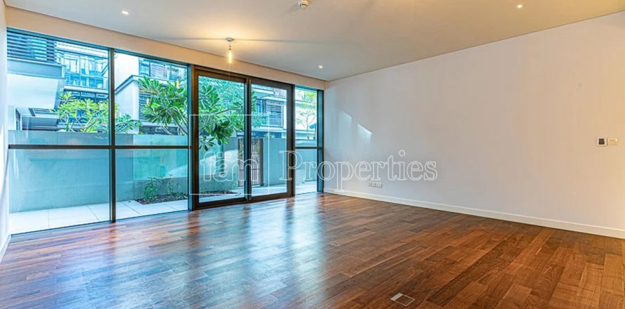 Apartment in Al Wasl, Dubai 2 bedrooms, 185.2 sq.m. № 11273
