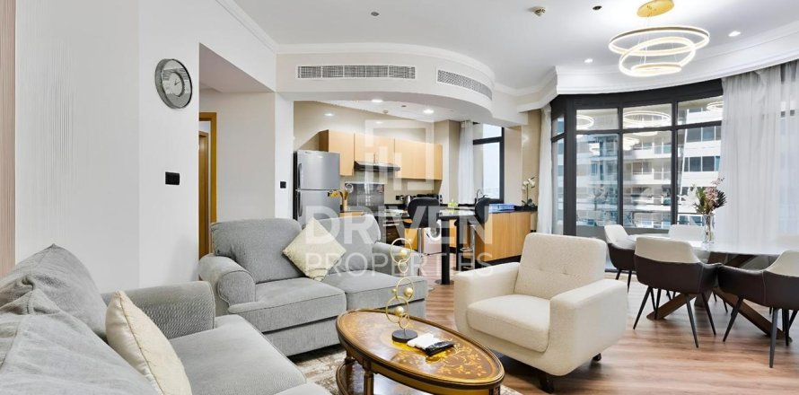 Apartamento en Marina Crown, Dubai Marina, Dubai, 2 dormitorios, 135.36 m², № 142783