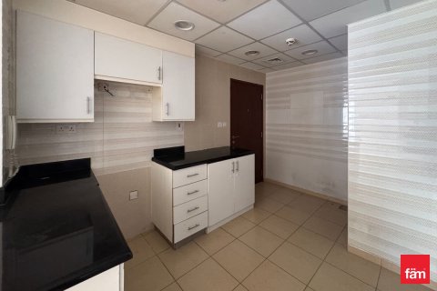 Снять в аренду квартиру в Дубае: 2 спальни, 120.6м², № 90241 - фото 20