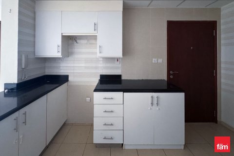 Снять в аренду квартиру в Дубае: 2 спальни, 120.6м², № 90241 - фото 15