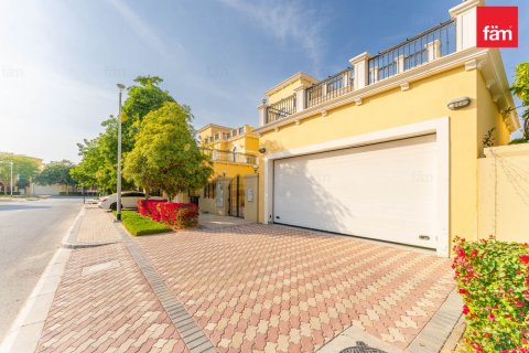 Villa en Dubai, 4 dormitorios, 542.7 m², № 90242 - foto 28