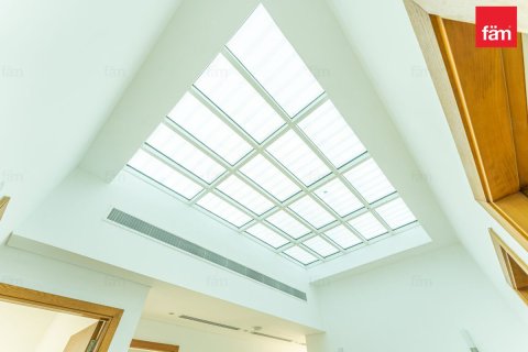 Villa en Dubai, 4 dormitorios, 542.7 m², № 90242 - foto 12