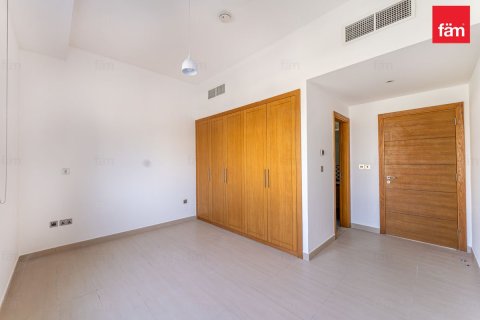 Villa en Dubai, 4 dormitorios, 542.7 m², № 90242 - foto 16