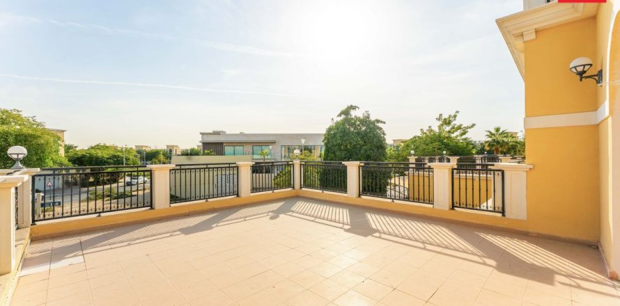 Villa in Jumeirah Park, Dubai 4 bedrooms, 542.7 sq.m. № 90242