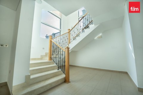 Villa en Dubai, 4 dormitorios, 542.7 m², № 90242 - foto 9