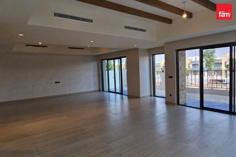 Villa à Dubai, 7 chambres, 439.9 m², № 118852 - photo 12