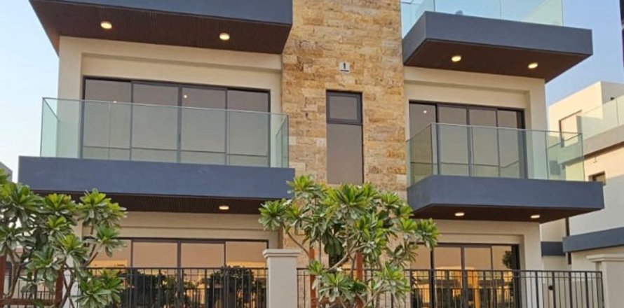 Villa à Dubai, 7 chambres, 439.9 m², № 118852