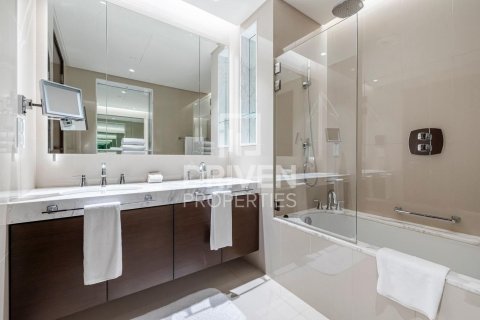 Apartment in The Address Residence Fountain Views, Downtown Dubai (Downtown Burj Dubai), Dubai 1 bedroom, 79 sq.m. № 87215 - photo 9